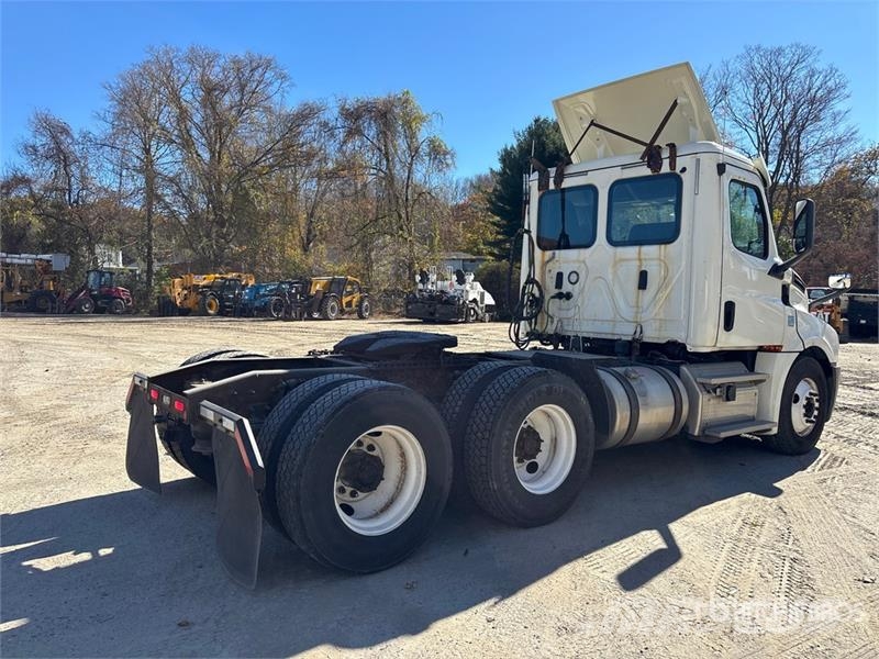 Freightliner Cascadia 126 Cabezas tractoras