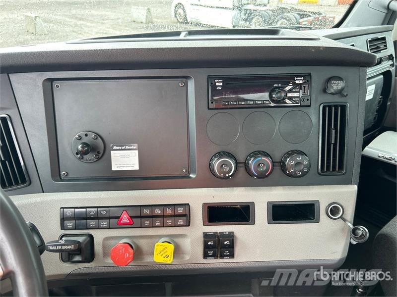 Freightliner Cascadia 126 Prime Movers
