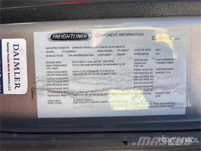 Freightliner Cascadia 126 6x4 T/A Sleeper Truck Tractor Cavalos mecânicos