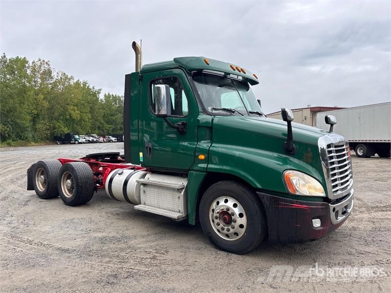 Freightliner Cascadia 125 Vlačilci