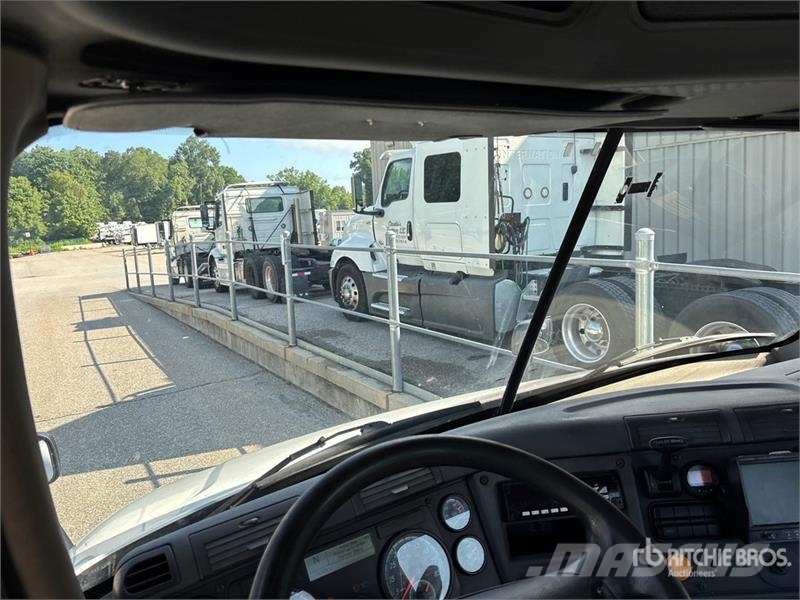 Freightliner Cascadia 113 Vlačilci