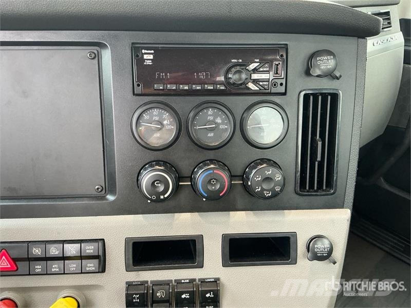 Freightliner Cascadia 126 Prime Movers