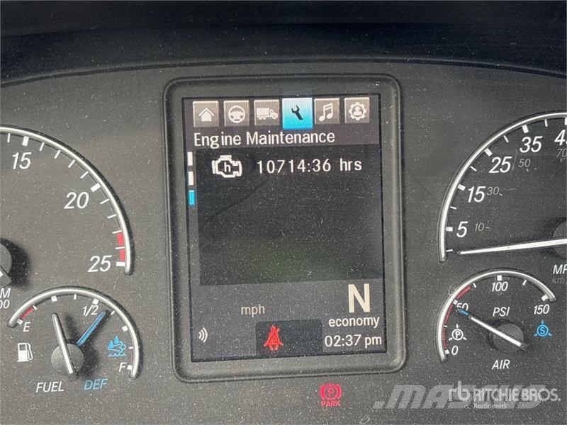 Freightliner Cascadia 126 Tractor Units
