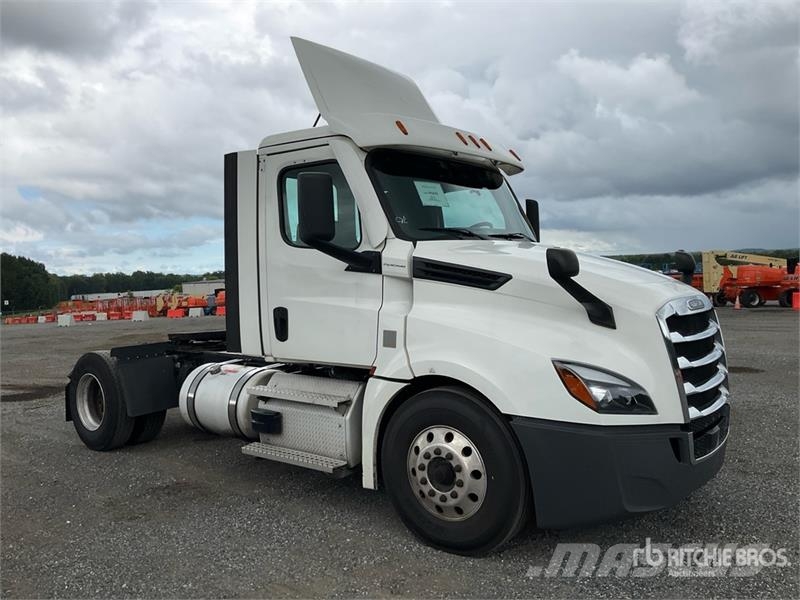 Freightliner Cascadia 126 Prime Movers
