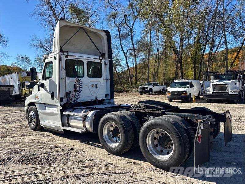 Freightliner Cascadia 125 Cavalos mecânicos