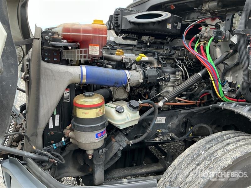 Freightliner Cascadia 126 وحدات الجر