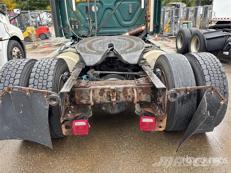 Freightliner Cascadia 113 Tracteur routier