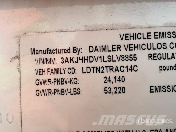 Freightliner Cascadia 126 6x4 T/A Sleeper Truck Tractor Vilcēji