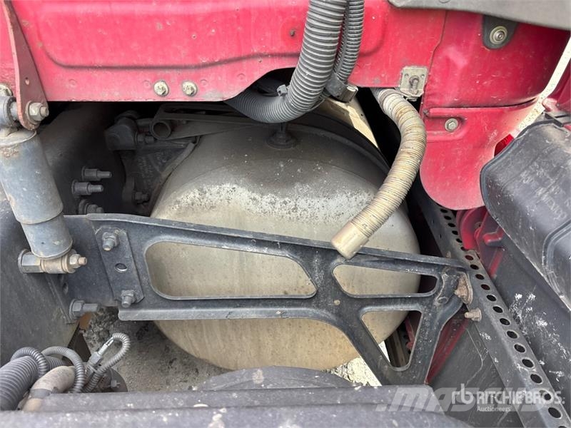 Freightliner Cascadia 126 6x4 T/A Sleeper Truck Tractor Tracteur routier