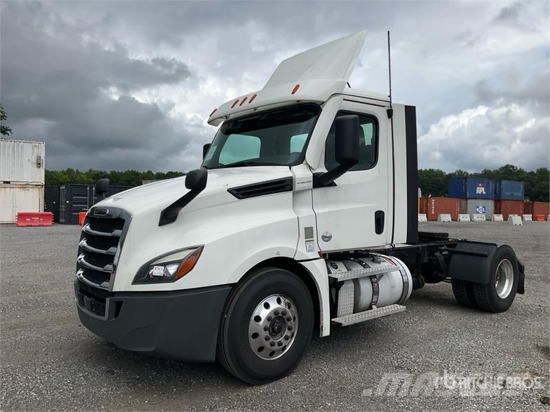 Freightliner Cascadia 126 Prime Movers