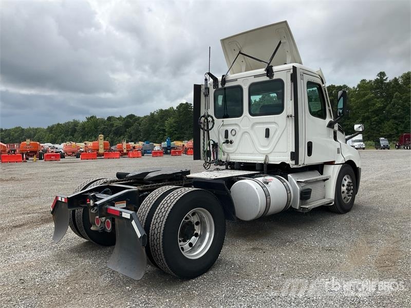 Freightliner Cascadia 126 Prime Movers