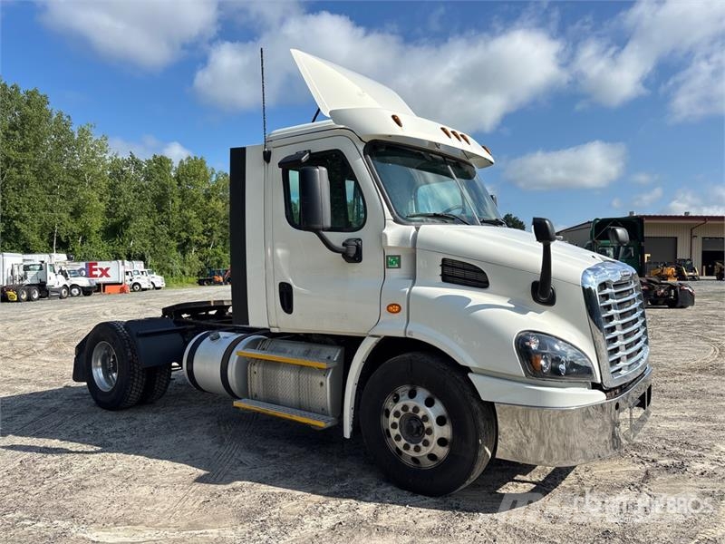 Freightliner Cascadia 113 Vlačilci