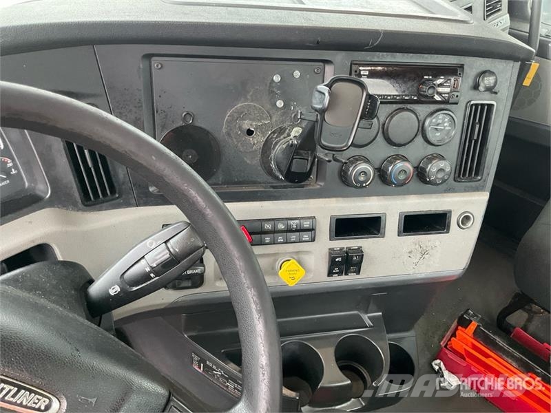 Freightliner Cascadia 126 Prime Movers