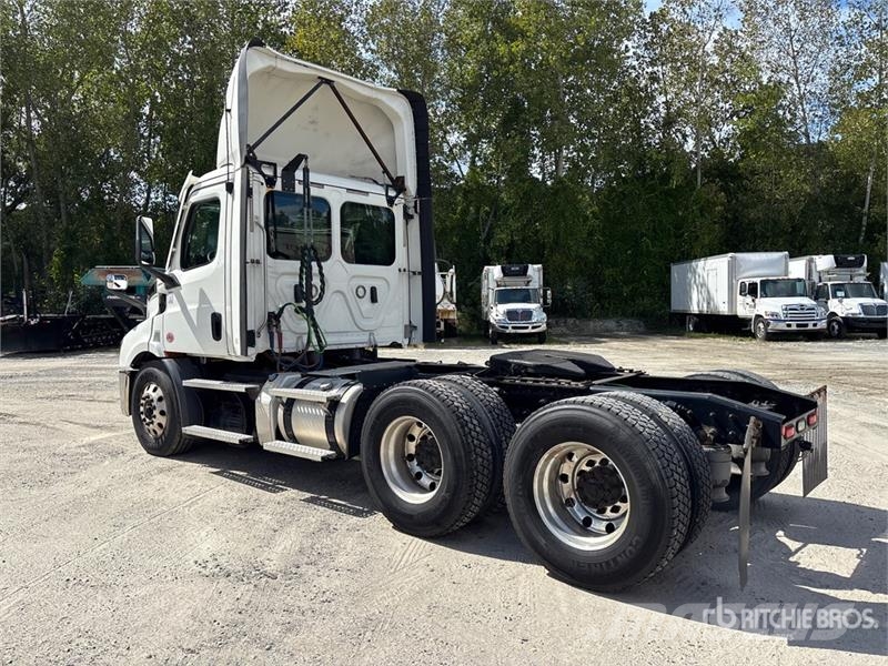 Freightliner Cascadia 116 Tractor Units