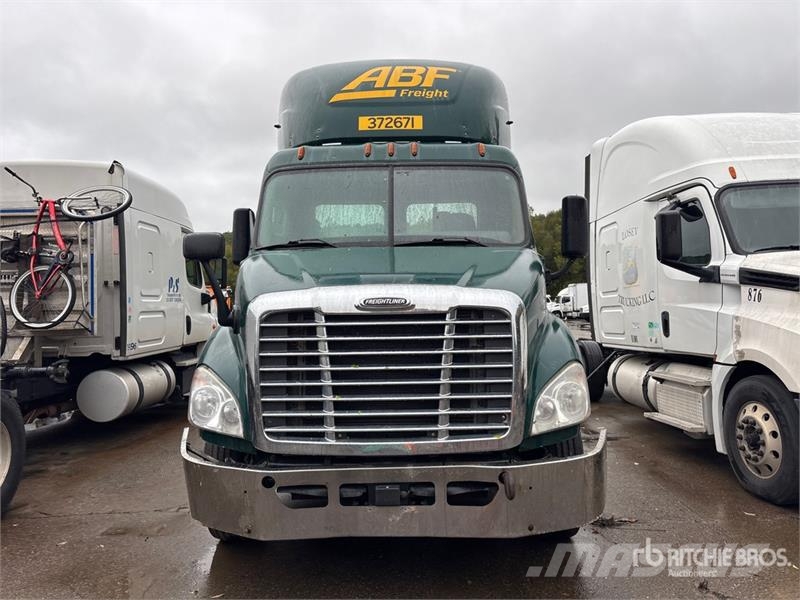 Freightliner Cascadia 113 Trekkvogner