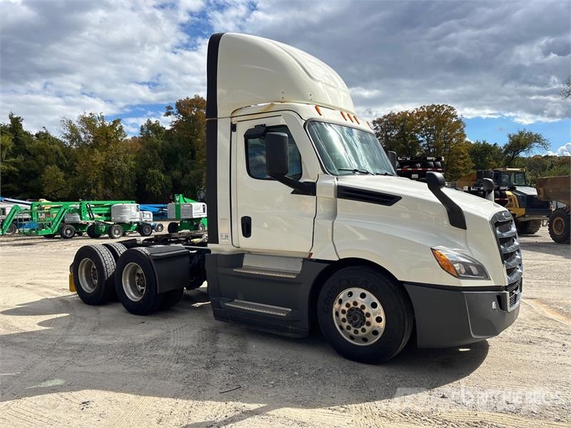Freightliner Cascadia 126 Tegljači