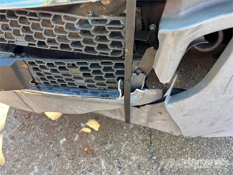 Freightliner Cascadia 6x4 T/A Sleeper Truck Tractor (Inoperable Cabezas tractoras