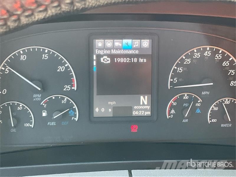 Freightliner Cascadia 125 6x4 T/A Sleeper Truck Tractor Trekkvogner