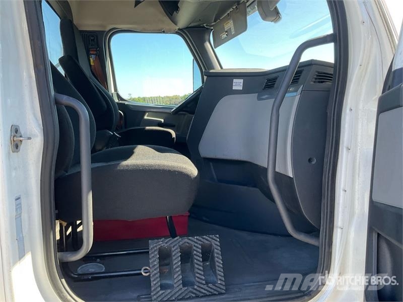 Freightliner Cascadia 116 Tahače
