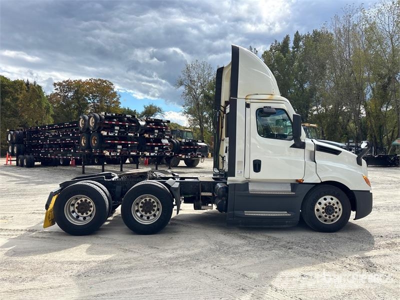 Freightliner Cascadia 126 Tegljači