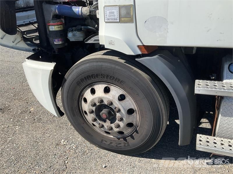 Freightliner Cascadia 116 Tractor Units