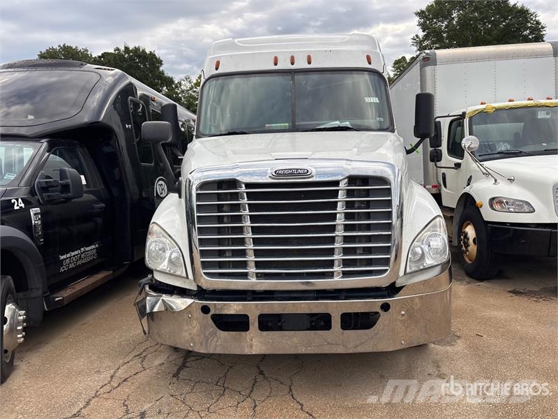 Freightliner Cascadia 125 Naudoti vilkikai