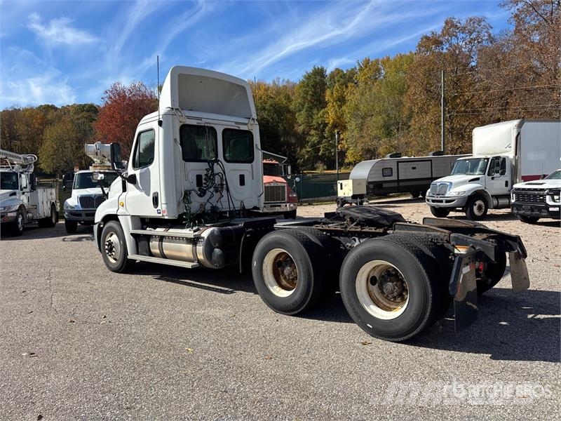 Freightliner Cascadia 125 Autotractoare