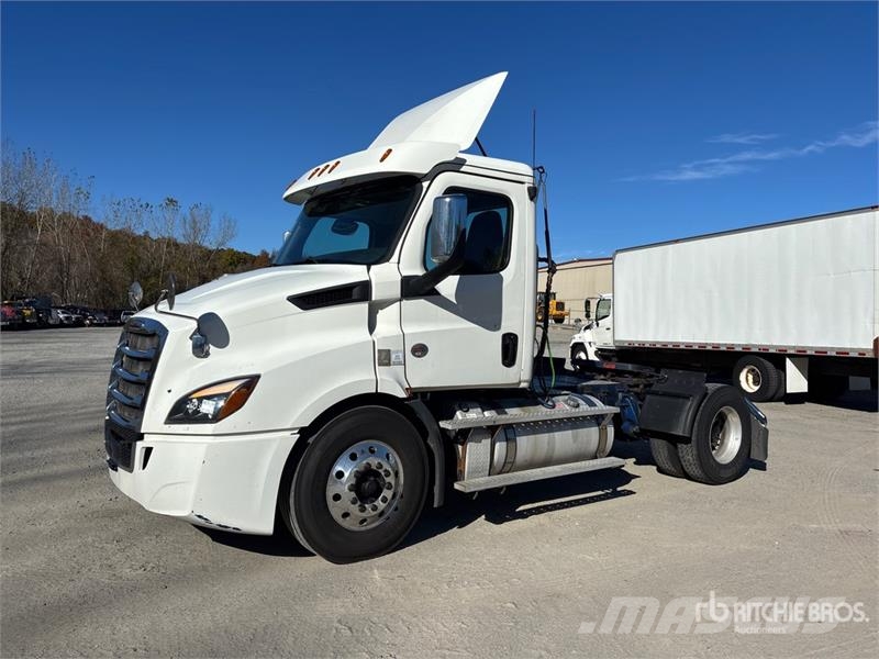 Freightliner Cascadia 116 Trekkers