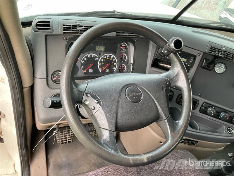Freightliner Cascadia 125 曳引機組件
