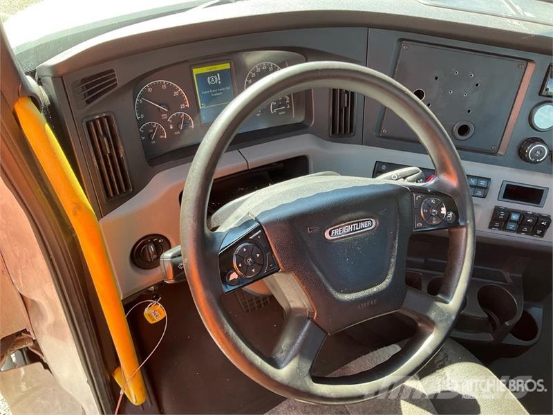 Freightliner Cascadia 126 Prime Movers