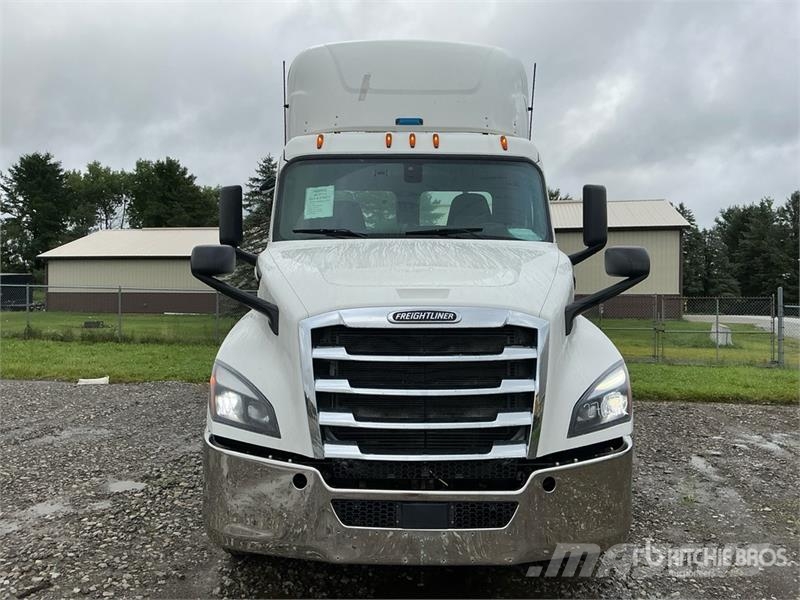Freightliner Cascadia 126 Prime Movers