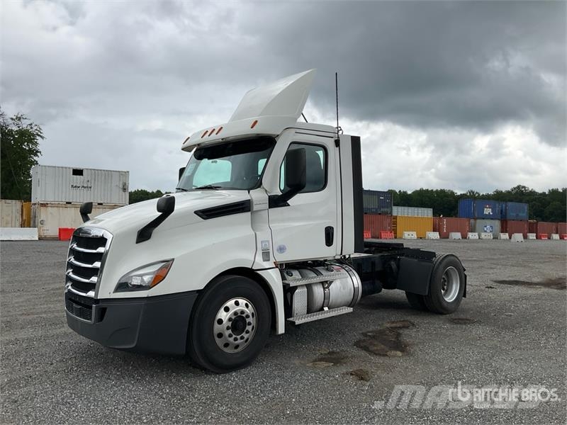 Freightliner Cascadia 126 Prime Movers