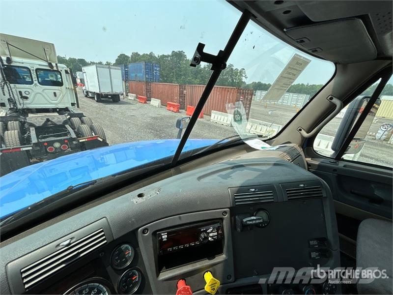Freightliner Cascadia 125 Vetopöytäautot