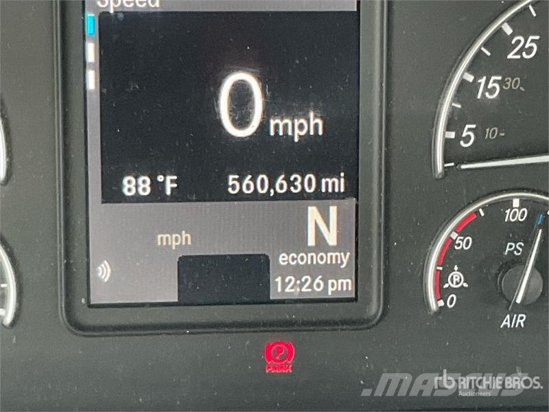 Freightliner Cascadia 126 Prime Movers
