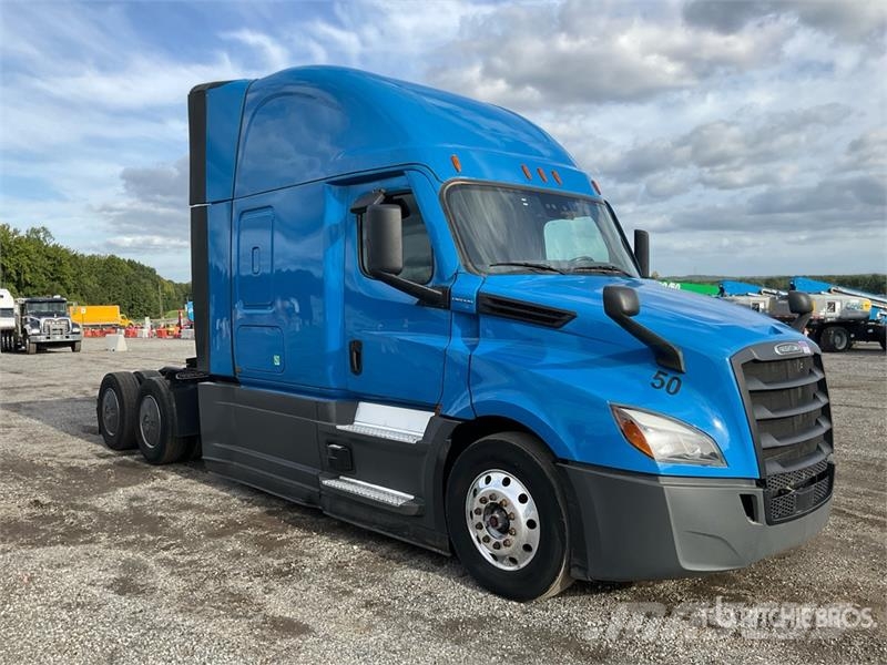 Freightliner Cascadia 126 6x4 T/A Sleeper Truck Tractor Motrici e Trattori Stradali