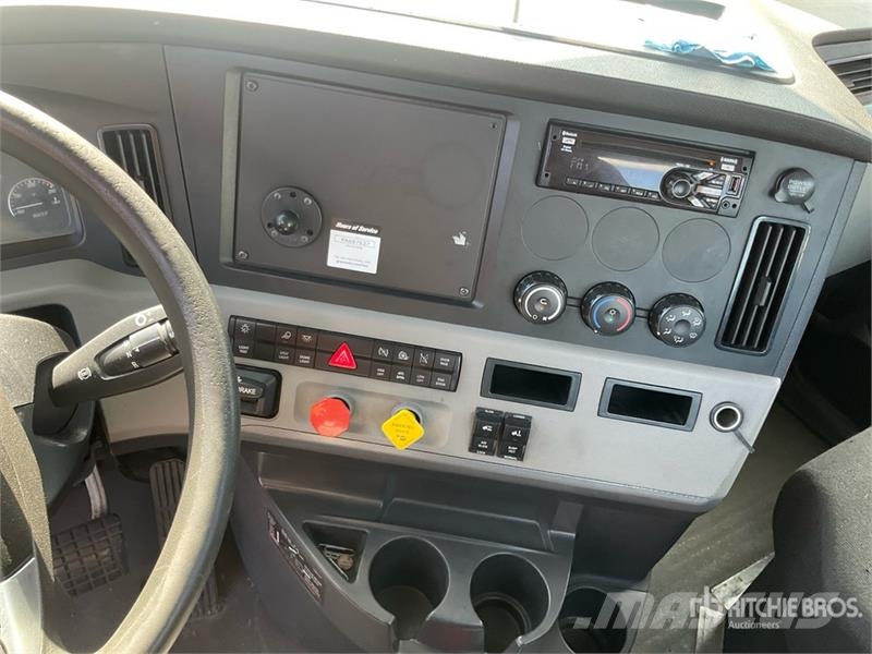 Freightliner Cascadia 126 Prime Movers