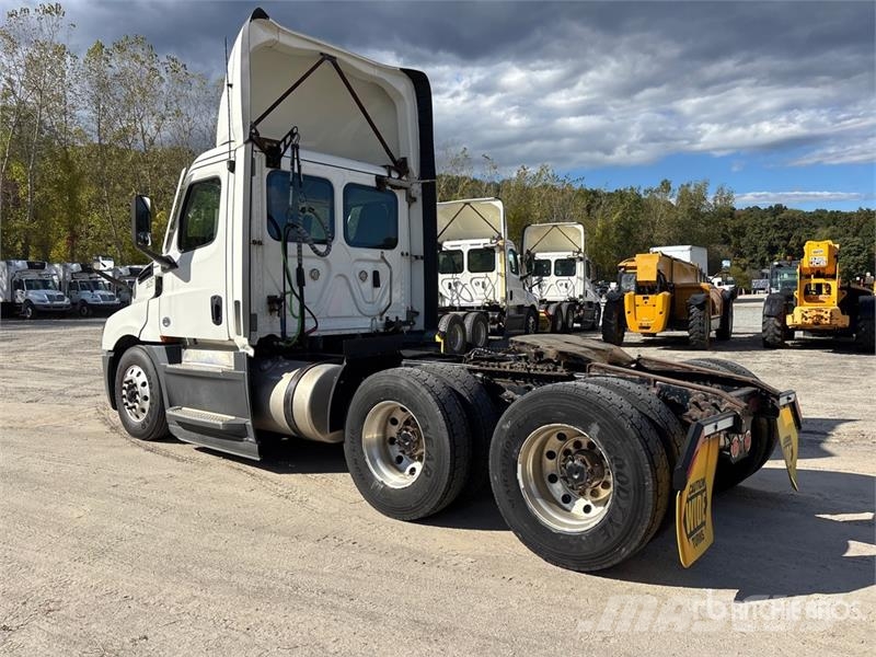 Freightliner Cascadia 126 Tegljači