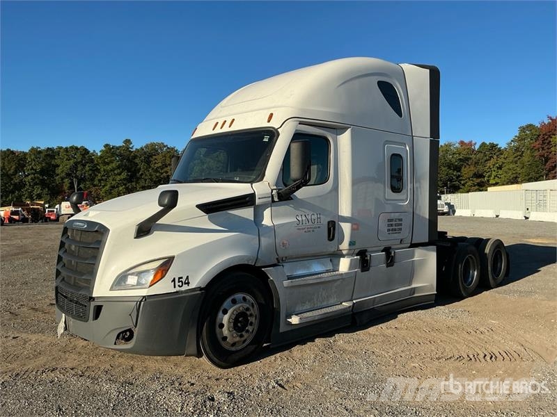 Freightliner Cascadia 126 T/A Sleeper Truck Tractor Nyergesvontatók