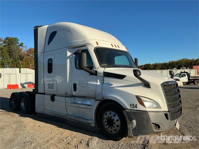 Freightliner Cascadia 126 T/A Sleeper Truck Tractor Nyergesvontatók