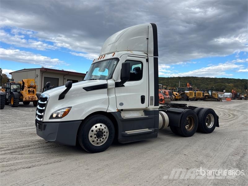 Freightliner Cascadia 126 Влекачи