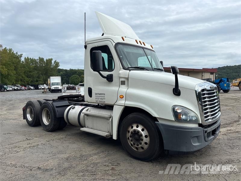 Freightliner Cascadia 125 Nyergesvontatók