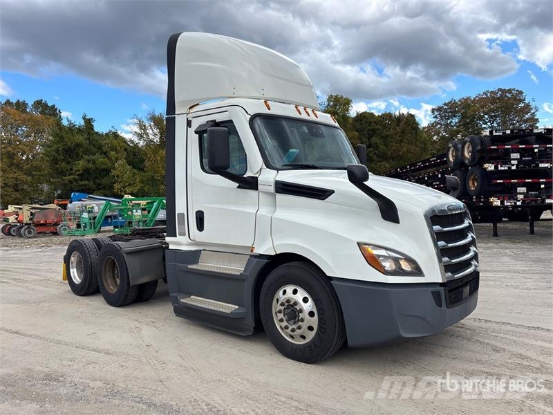 Freightliner Cascadia 126 Влекачи