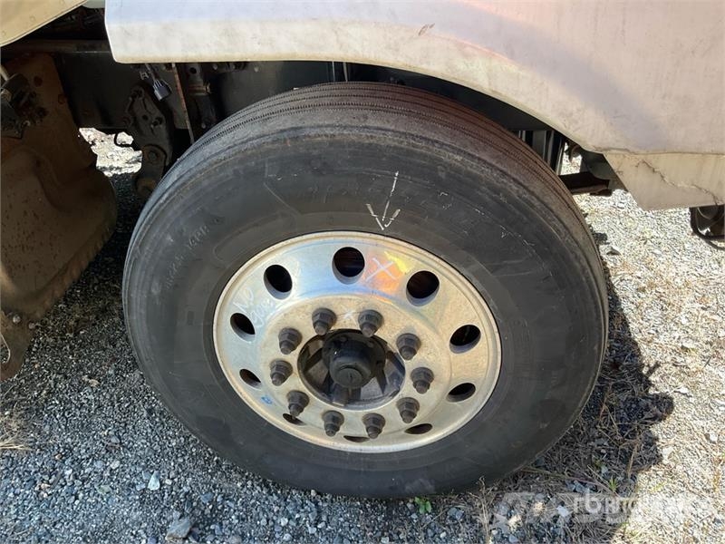 Freightliner Cascadia125 6x4 T/A Sleeper Truck Tractor (Inopera Dragbilar