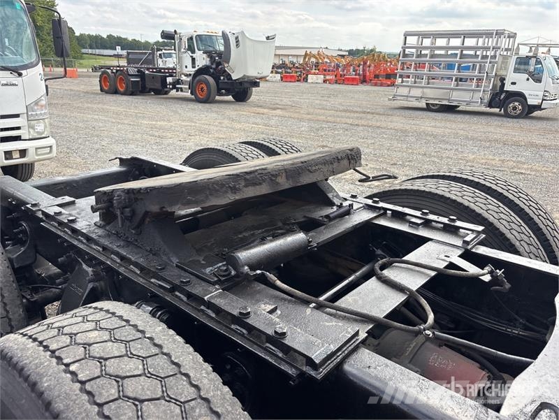 Freightliner Columbia 120 T/A Sleeper Truck Tractor Tracteur routier