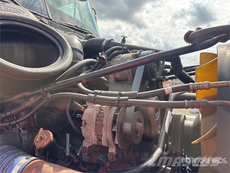 Freightliner Columbia 120 T/A Sleeper Truck Tractor Tracteur routier