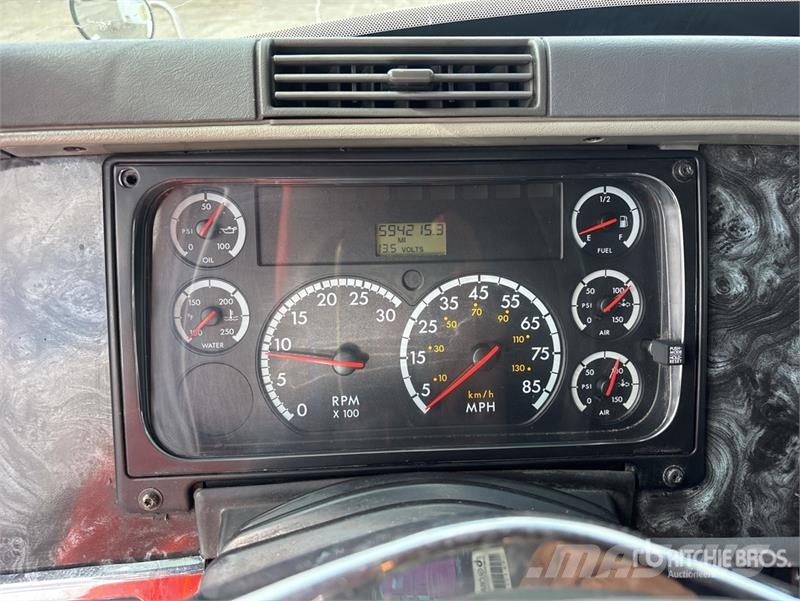 Freightliner Columbia 120 T/A Sleeper Truck Tractor Tracteur routier
