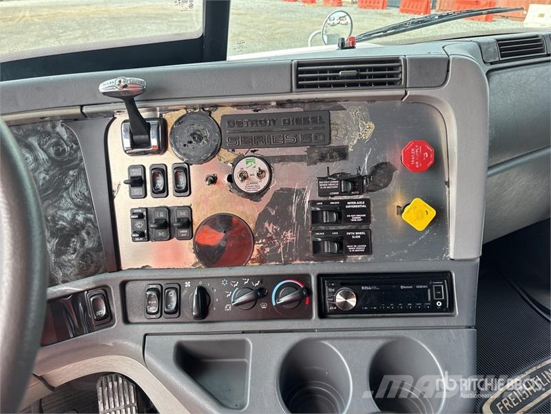 Freightliner Columbia 120 T/A Sleeper Truck Tractor Tracteur routier