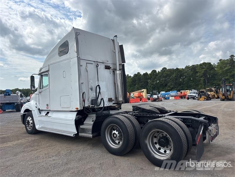 Freightliner Columbia 120 T/A Sleeper Truck Tractor Tracteur routier