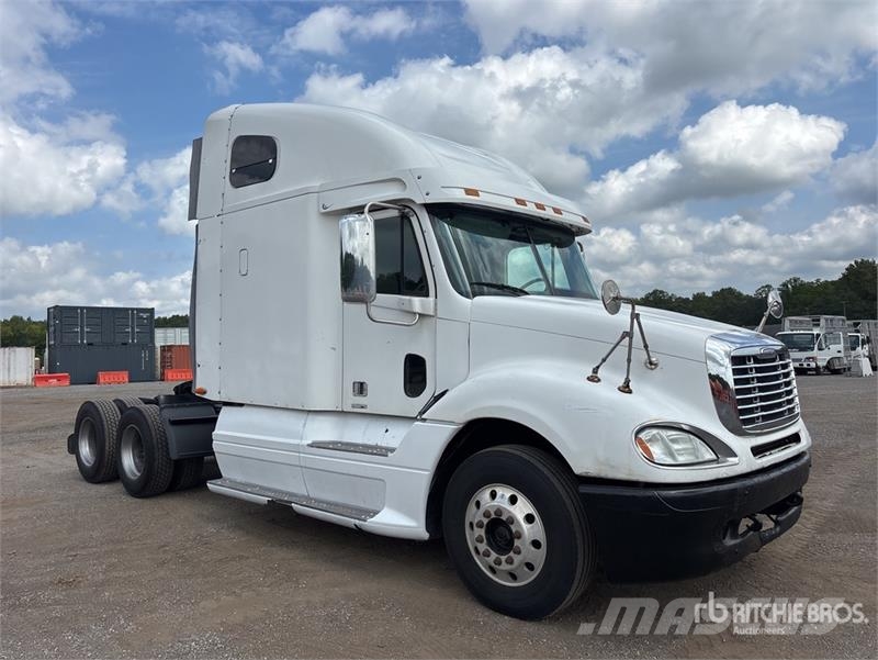 Freightliner Columbia 120 T/A Sleeper Truck Tractor Tracteur routier