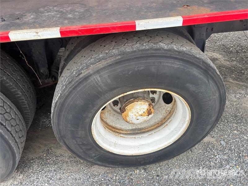 Freightliner FL112 6x4 Asphalt Distributor Truck Kamioni cisterne